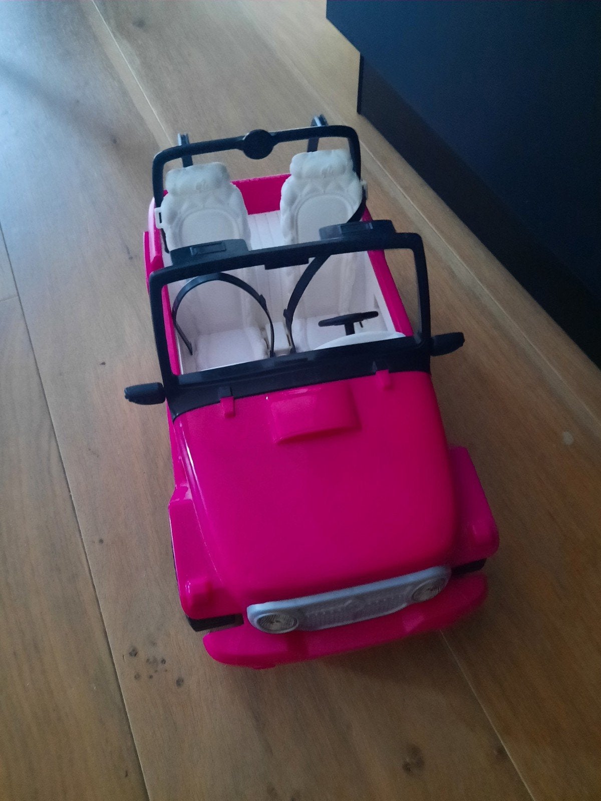 Barbie Roze Jeep Speelgoedauto, Kinderen en Baby's, Ophalen, Gebruikt