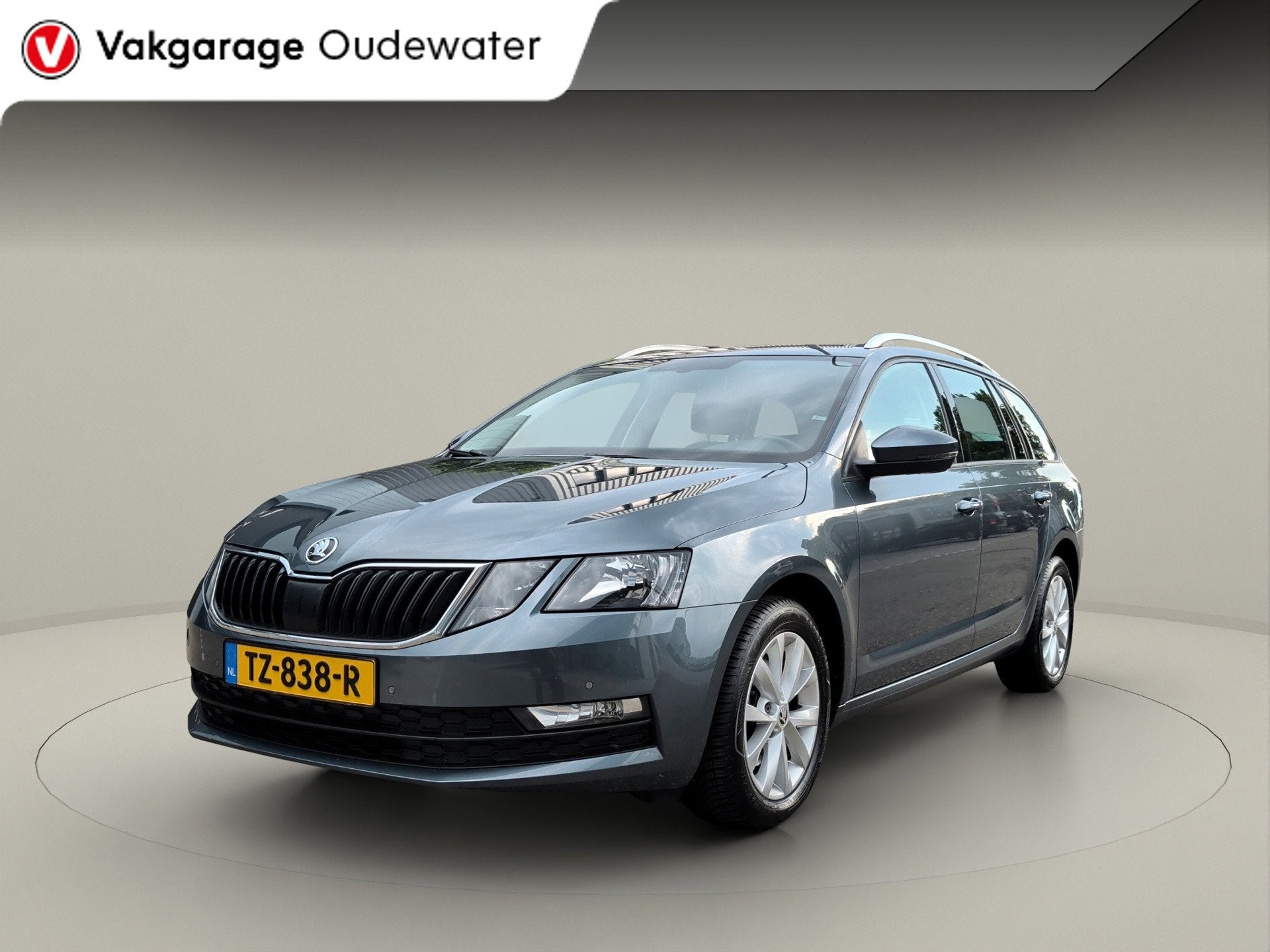 Skoda Octavia Combi 1.0 TSI Greentech Ambition Business, Stof, Gebruikt, Euro 6, Met garantie (alle)