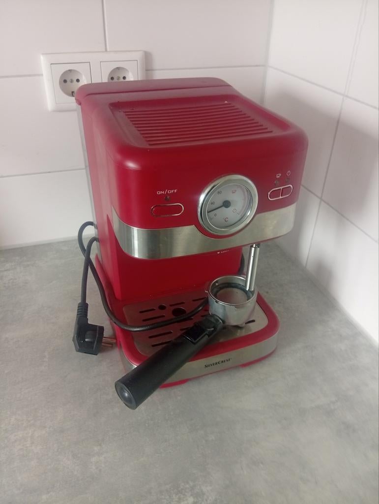 Silvercrest Espresso Machine - Rood, Witgoed en Apparatuur, Koffiezetapparaten, Zo goed als nieuw, Gemalen koffie, Espresso apparaat