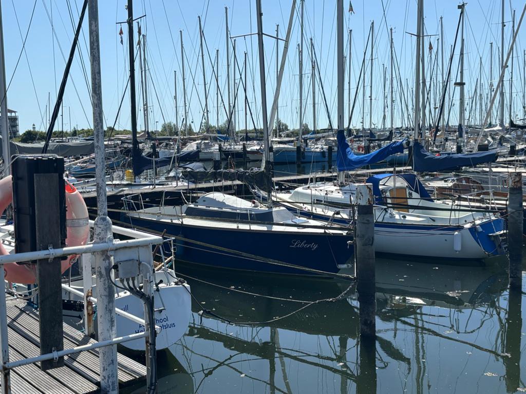 Zeilboot 'Liberty'  dufour 24, Ophalen, Dufour, Kleine kruiser, 2 m
