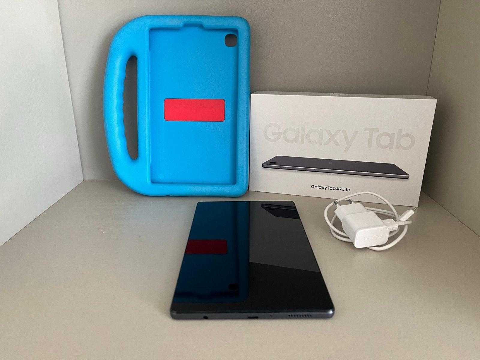 Samsung Galaxy Tab A7 Lite 32GB met Studio 100 hoes, Computers en Software, Android Tablets, Zo goed als nieuw, Wi-Fi, 8 inch