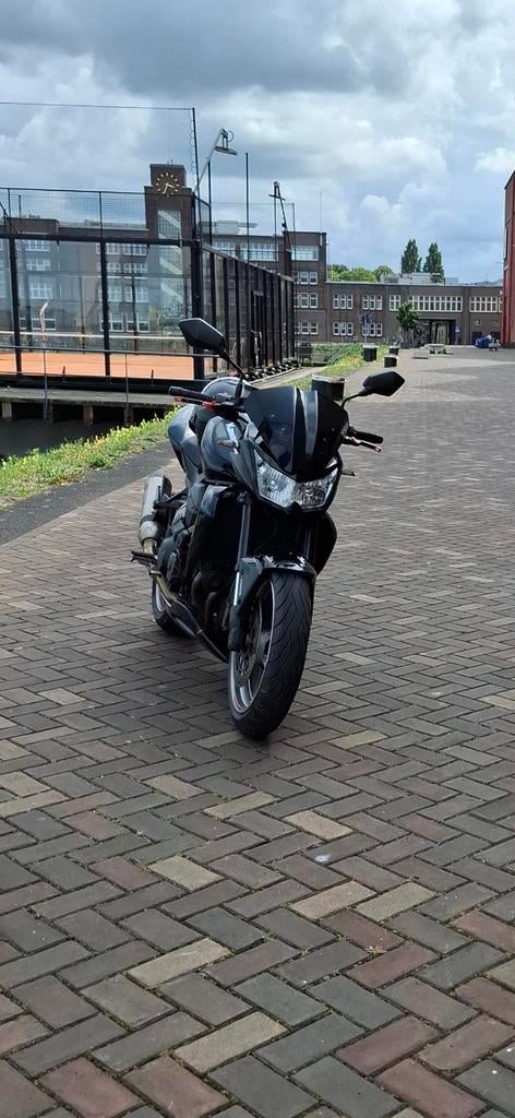 Kawasaki Z750 ABS black on red, Motoren, Motoren | Kawasaki, Particulier, Naked bike