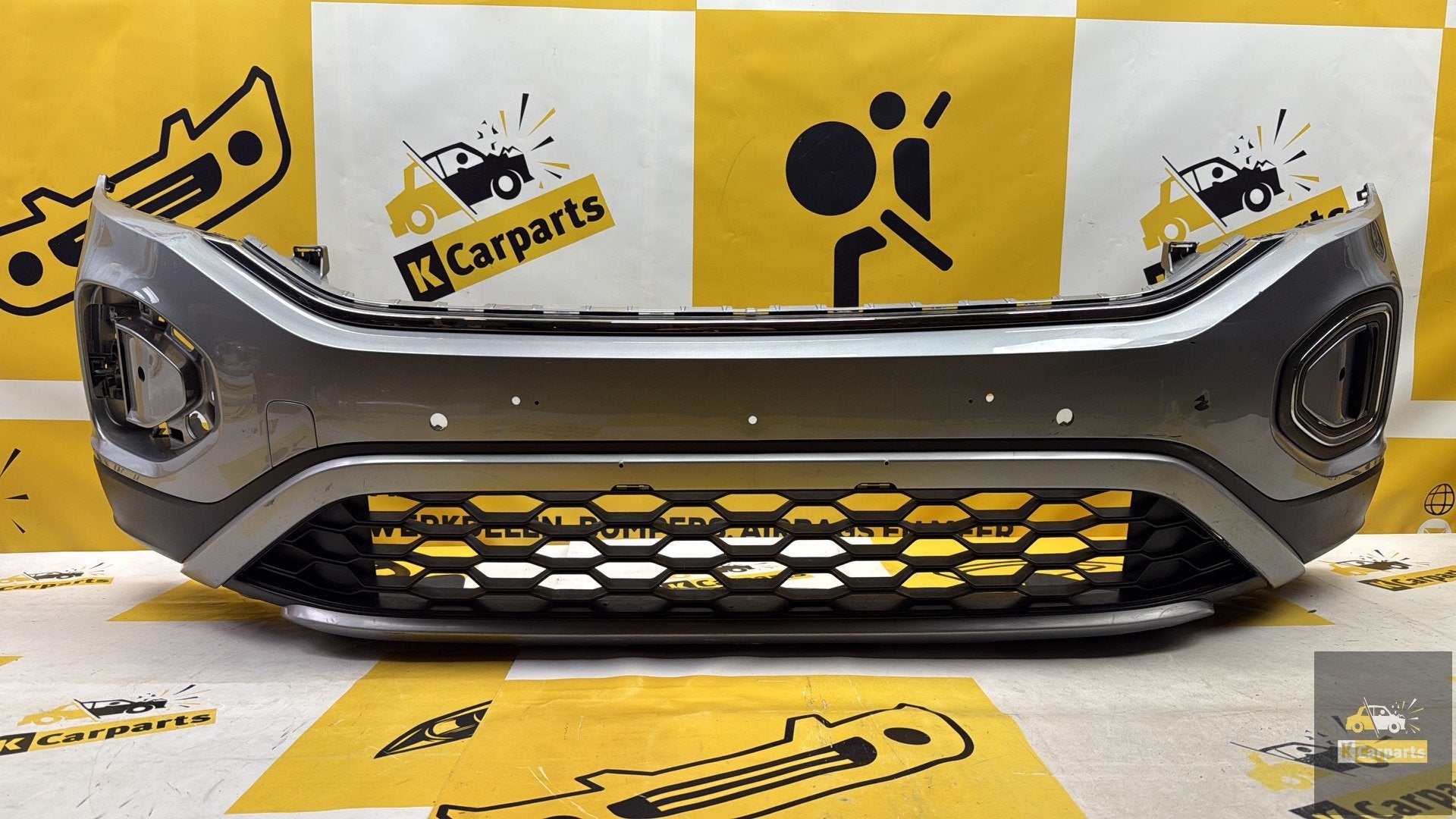 Voorbumper VW T-Roc 2GA Facelift 6xPDC 2GA807221 Bumper 21+