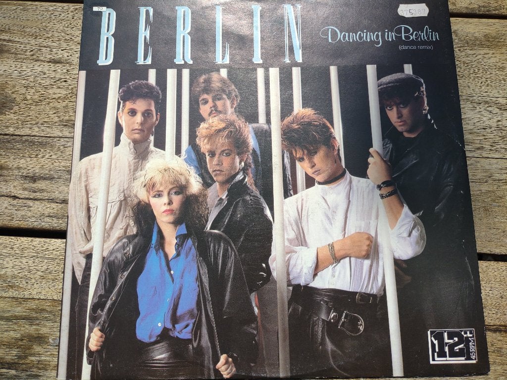Maxi single - Berlin - Dancing in Berlin, Ophalen of Verzenden, Zo goed als nieuw, Pop