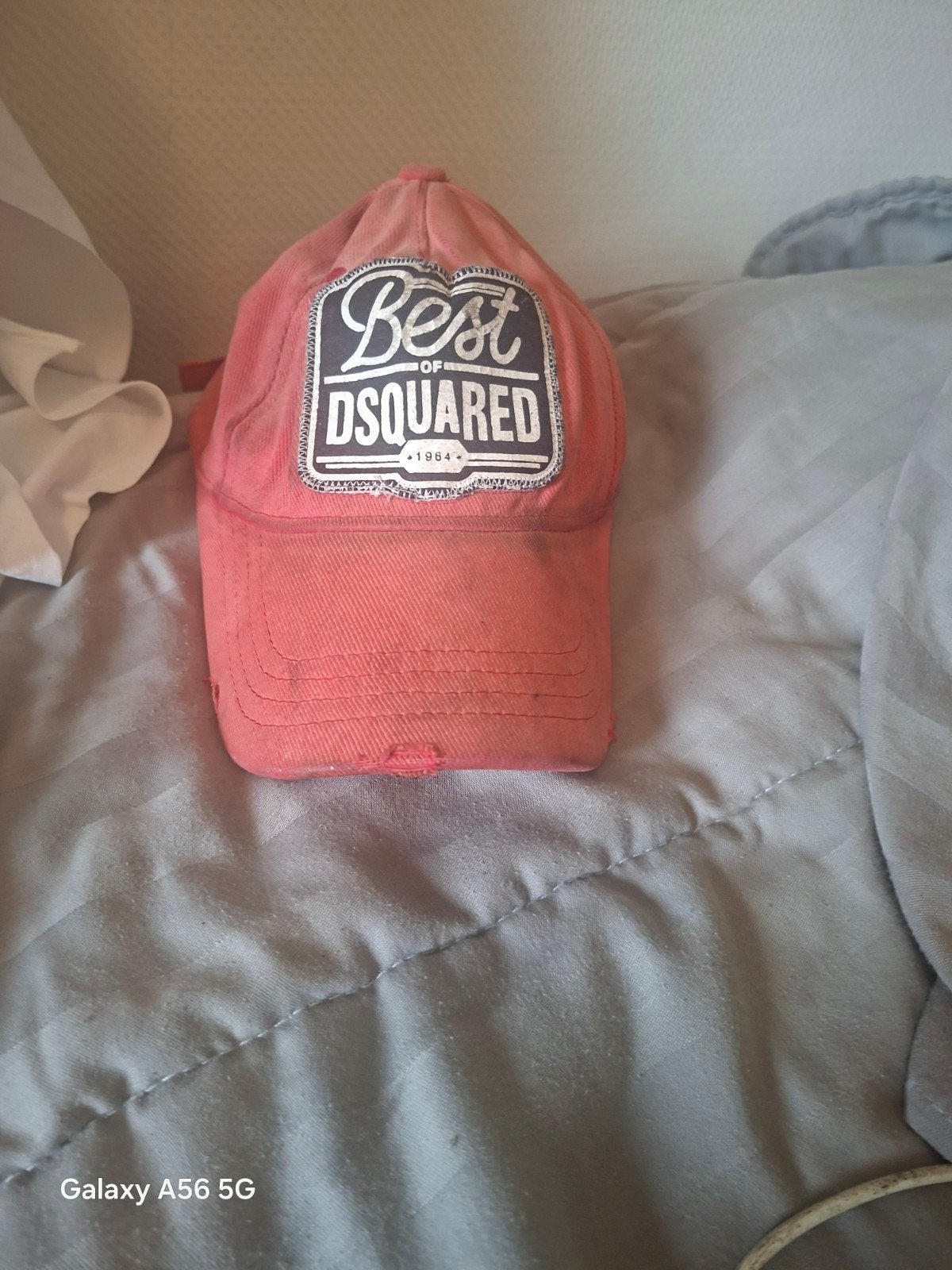 Dsquared2 'Best of Dsquared' pet - rood, Ophalen, Gedragen, One size fits all, Pet