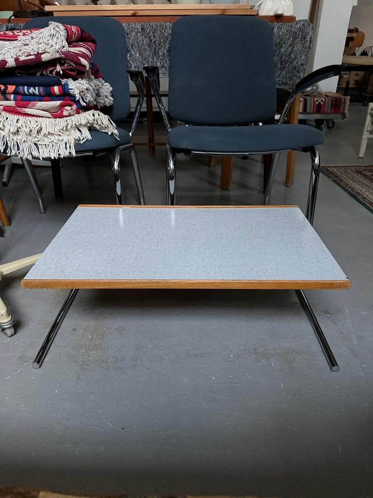 Vintage bijzettafeltje, bedtafel, plantentafel, salontafel, Ophalen