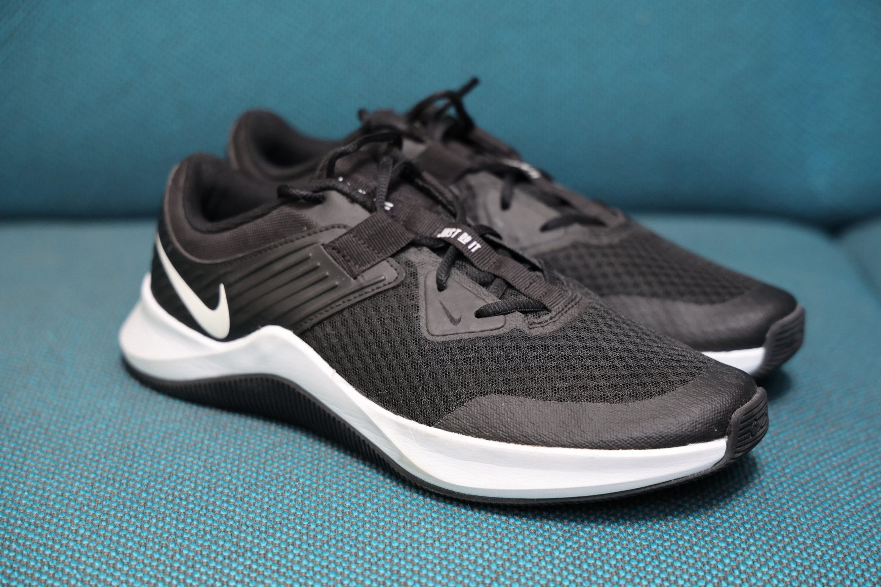 Nike trainingsschoenen heren maat 44 – zeer nette staat, Sport en Fitness, Loopsport en Atletiek, Zo goed als nieuw, Hardloopschoenen