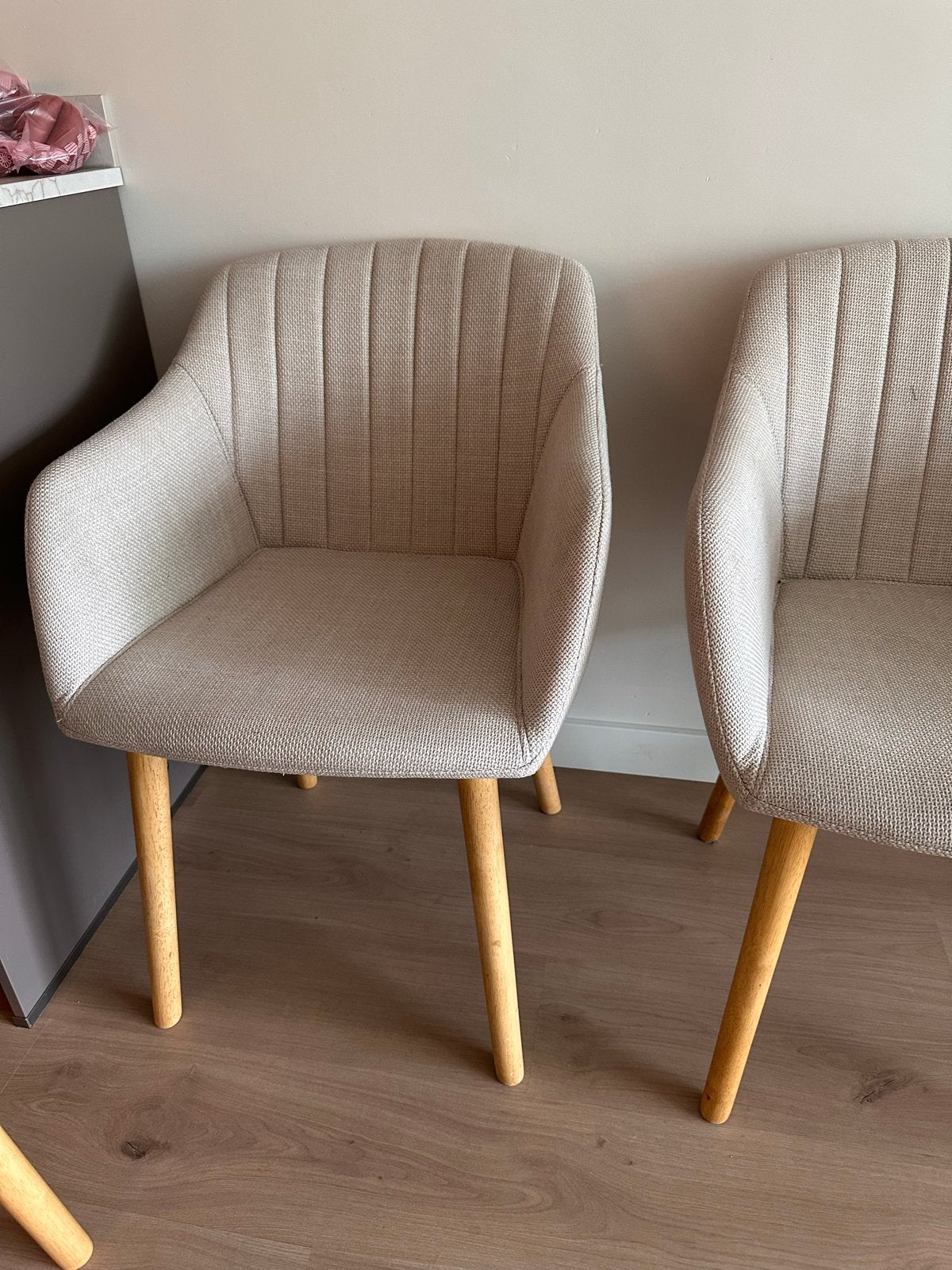 JYSK ADSLEV Eetkamerstoel Beige Stof/Naturel Eiken, Ophalen, Twee, Overige kleuren, Zo goed als nieuw