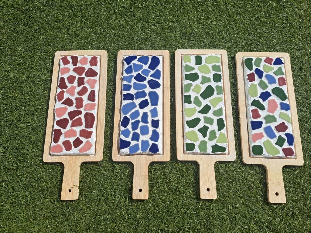 Houten serveerplank/dienblad mozaiek. Handgemaakt! NIEUW!, Serveerplank, Nieuw, Ophalen of Verzenden, Handgemaakt