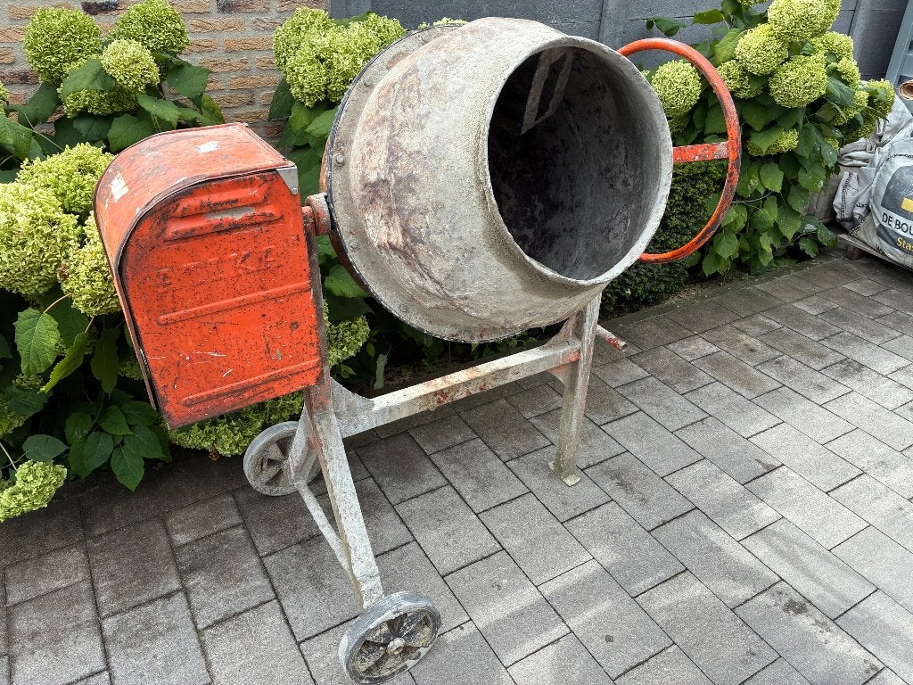 Atika Betonmolen, Ophalen, Gebruikt