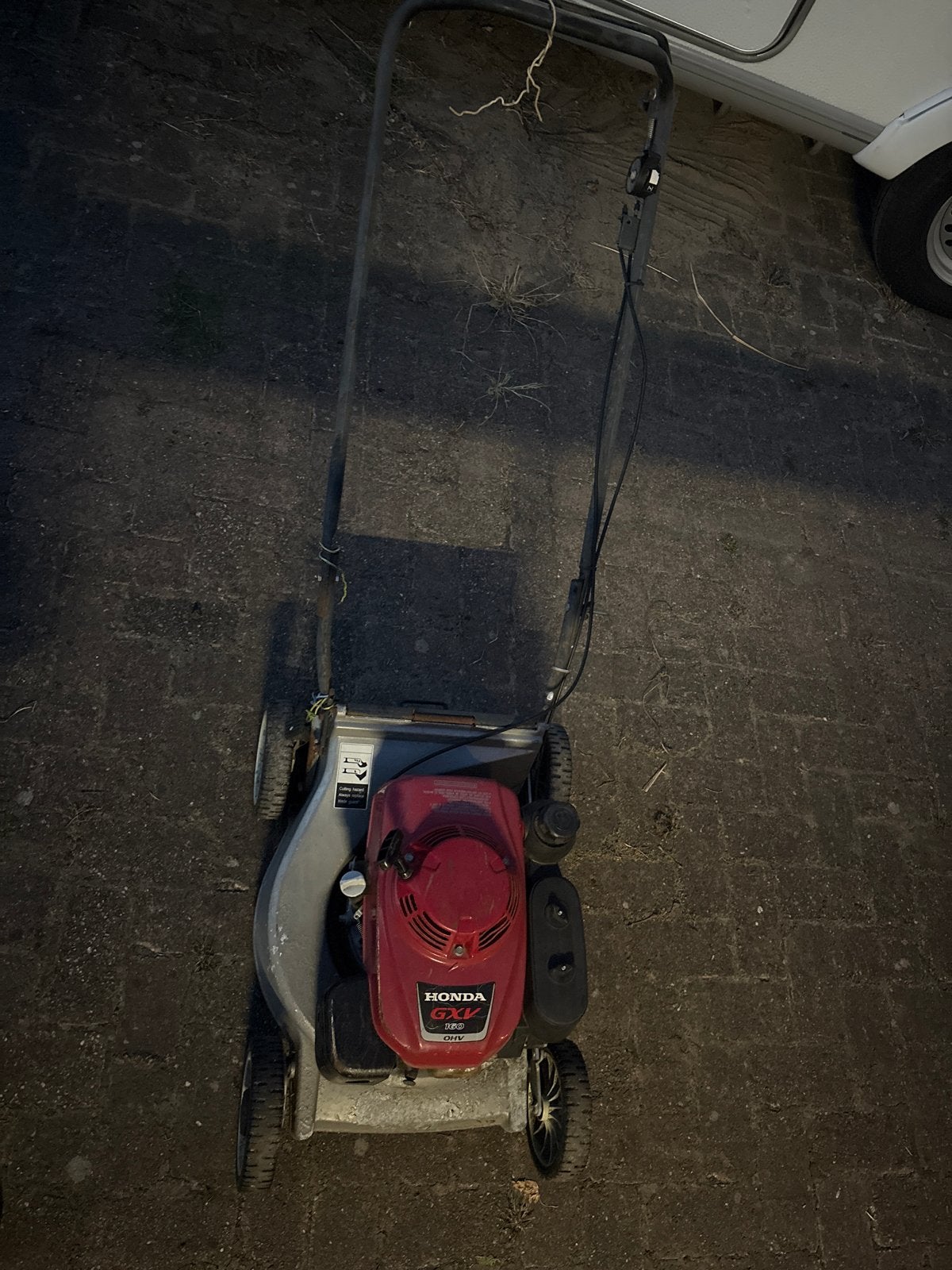 Honda GXV 160 Grasmaaier - Lekt brandstof, Tuin en Terras, Ophalen, Gebruikt, Benzine-grasmaaier