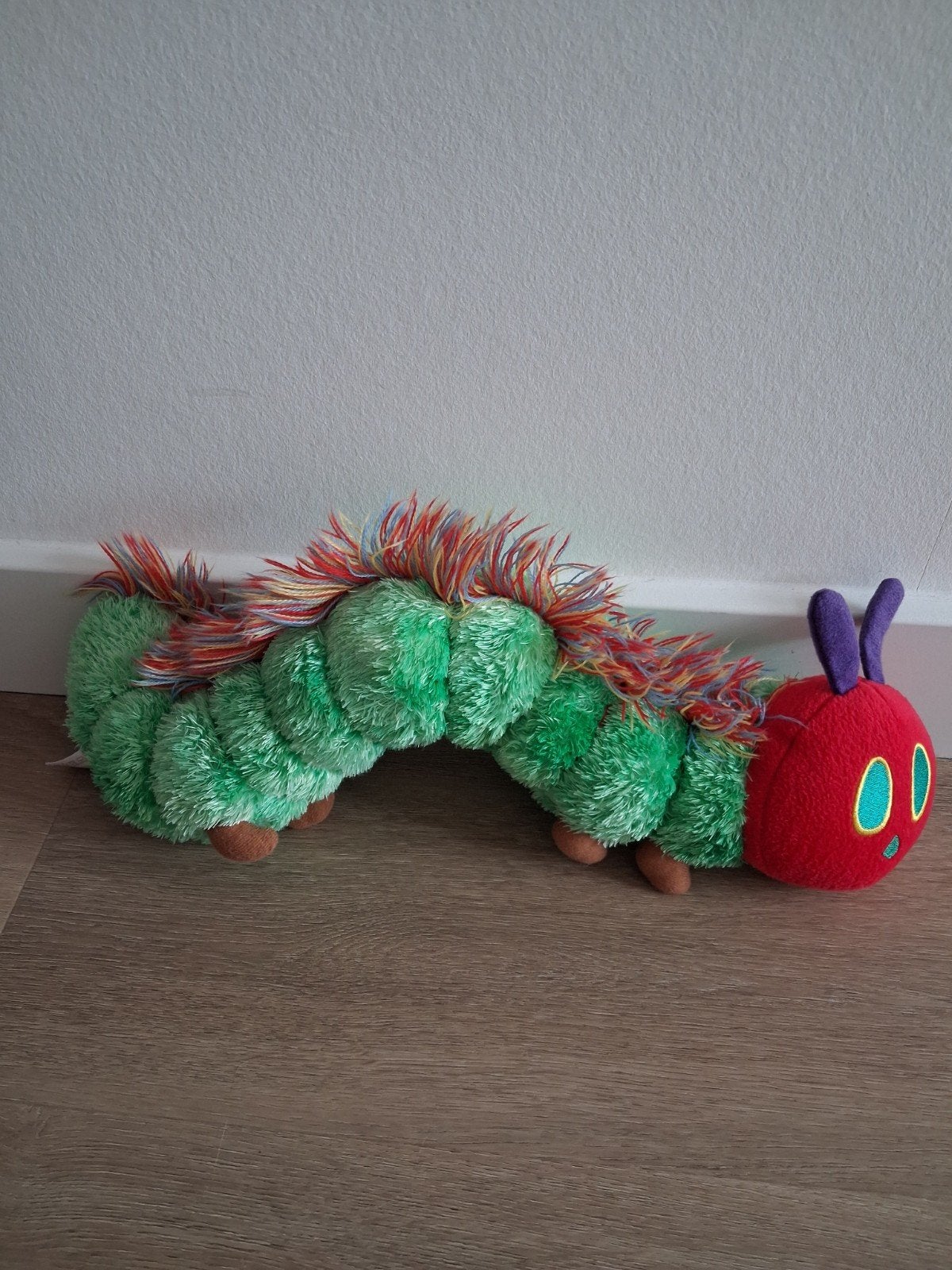 Knuffel Rupsje Nooitgenoeg boek Eric Carle 40 cm L1726, Kinderen en Baby's, Speelgoed | Knuffels en Pluche, Ophalen of Verzenden