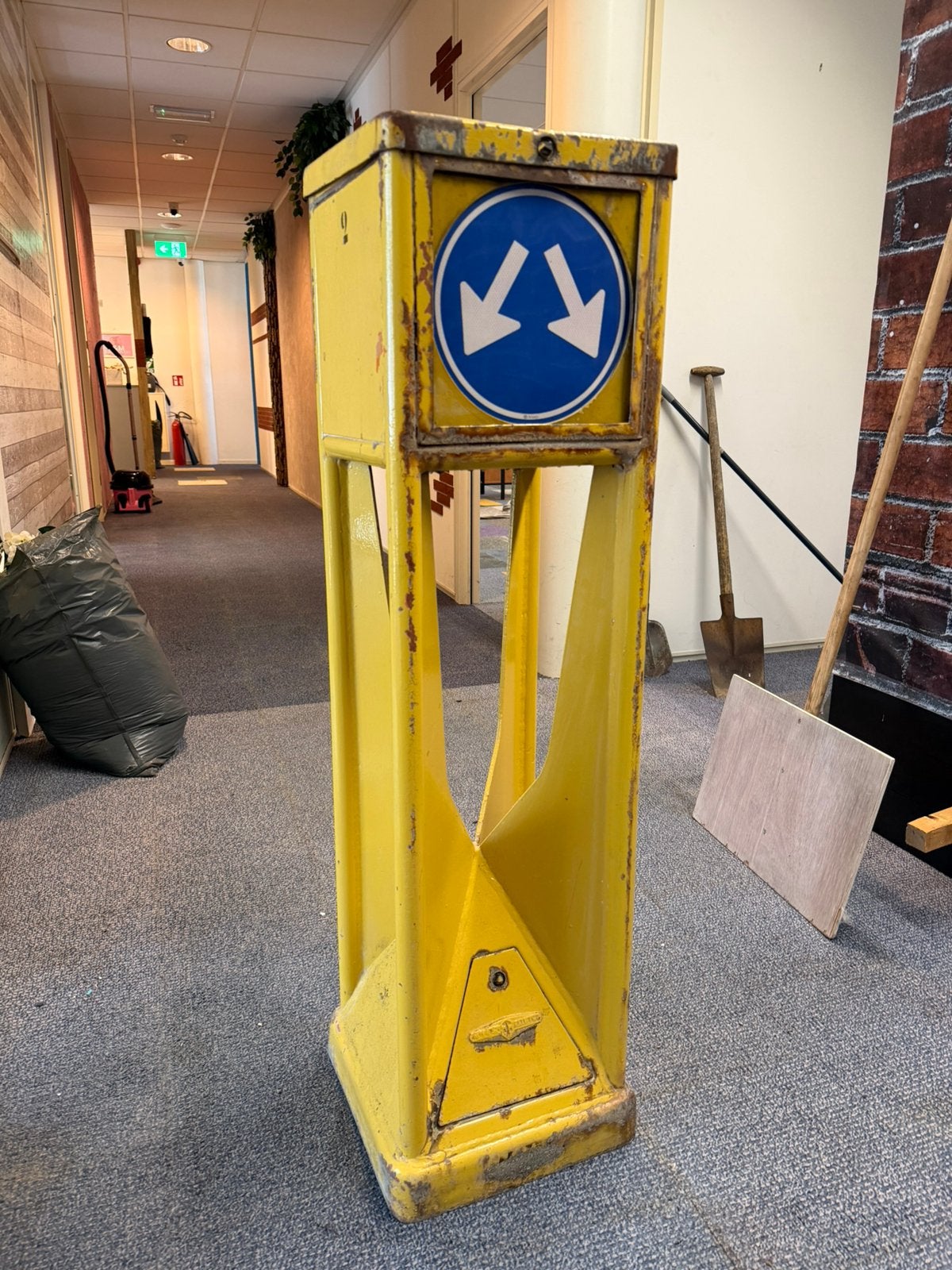 Retro wegwijzer, Ophalen, Gebruikt