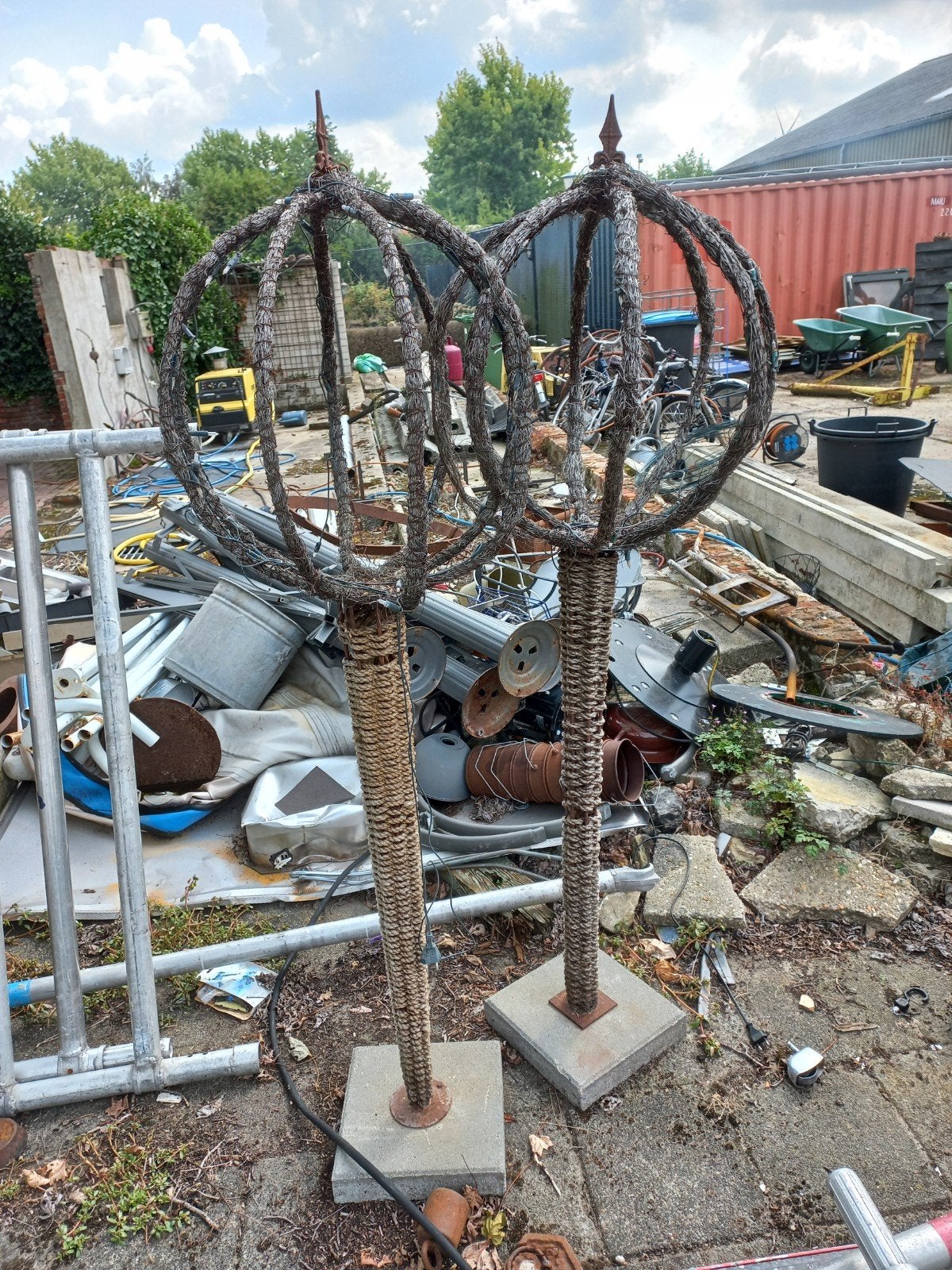 Aankleding, bruiloft, feest, Frame op betonnen voet, Ophalen, Metaal, Overige typen