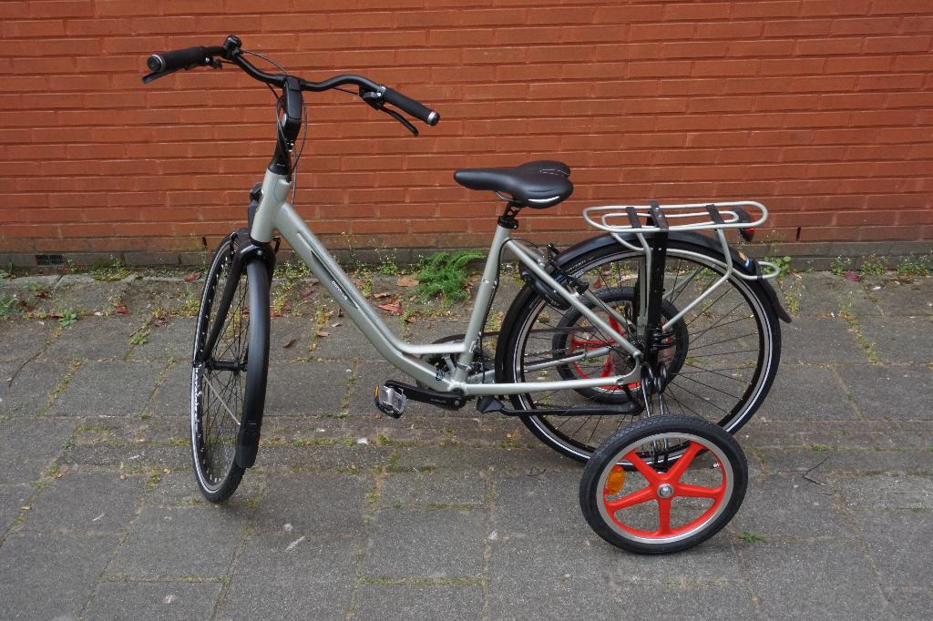 Batavus damesfiets met zijwielen, Swinging Wheels, Fietsen en Brommers, Fietsen | Dames | Damesfietsen, Ophalen, Velgrem, 47 tot 50 cm