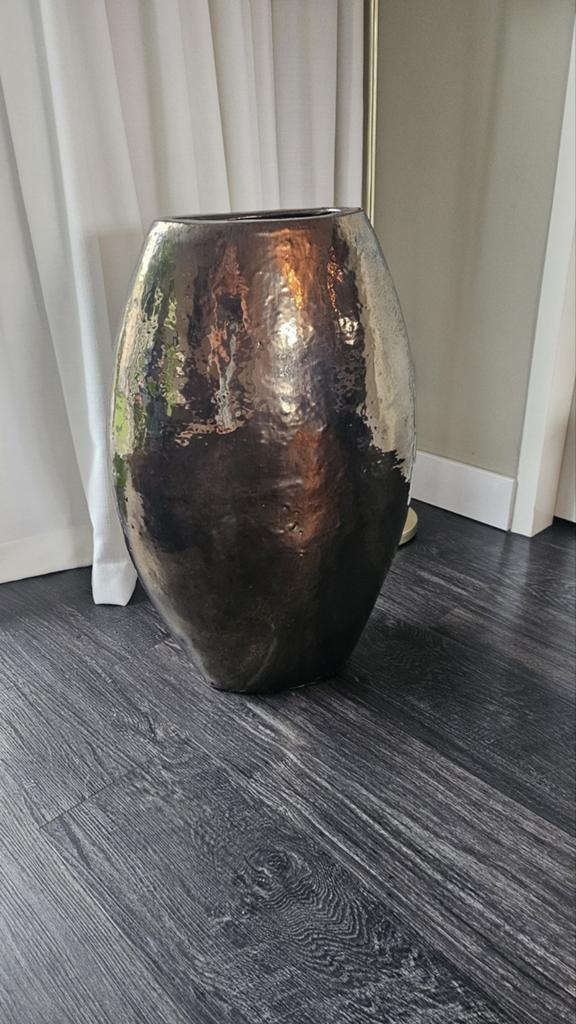 Prachtige grote hoge vaas/pot PTMD. Brons/ goud. Eyecatcher!, Huis en Inrichting, Woonaccessoires | Vazen, Ophalen, Overige materialen