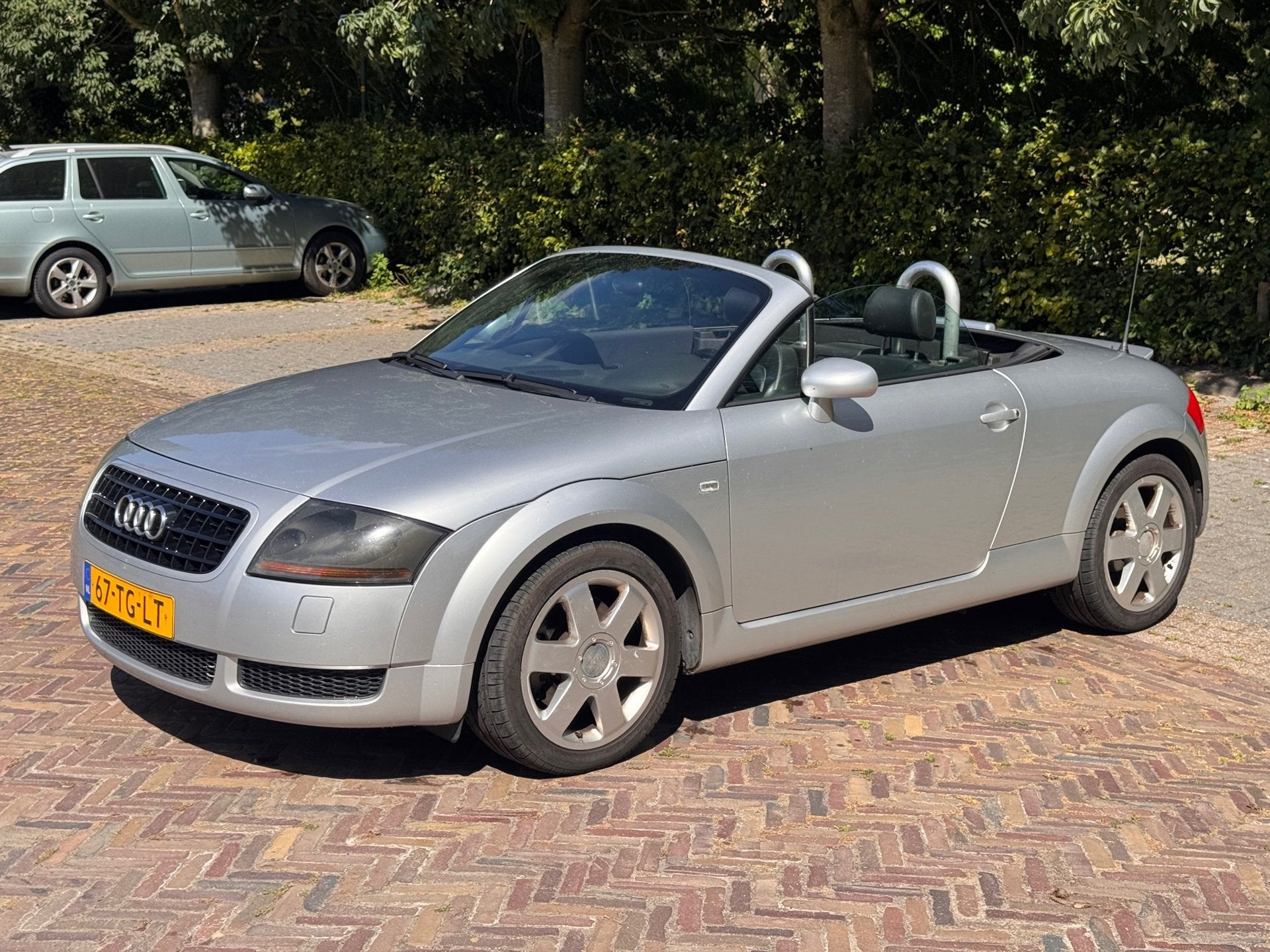 Audi TT Roadster 1.8 5V Turbo uit 1999, Auto's, TT, Gebruikt, Zwart, 4 cilinders