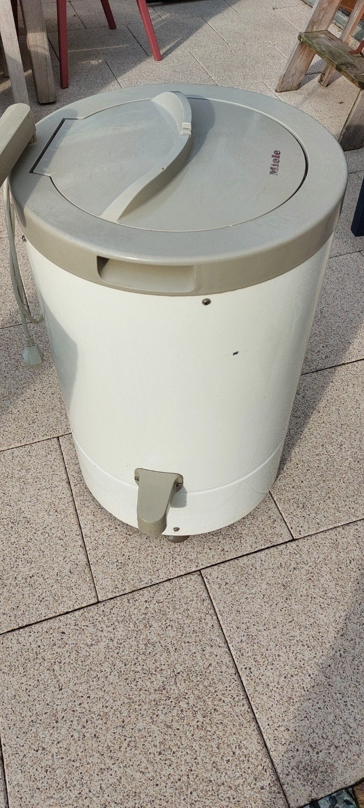Grote Miele Centrifuge 6 kg, Witgoed en Apparatuur, Ophalen, 6 tot 8 kg, Minder dan 85 cm, Bovenlader