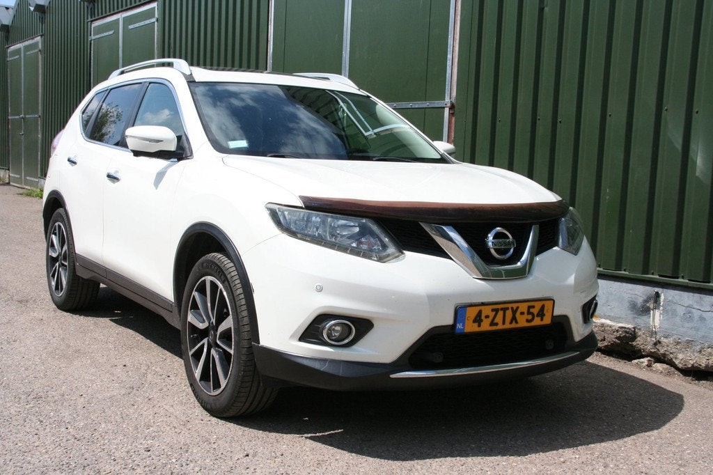 Nissan X-Trail 1.6 dCi Business 4WD, AWD, PANORAMADAK, TREKH, Auto's, Nissan, Euro 5, Gebruikt, Zwart, 4 cilinders