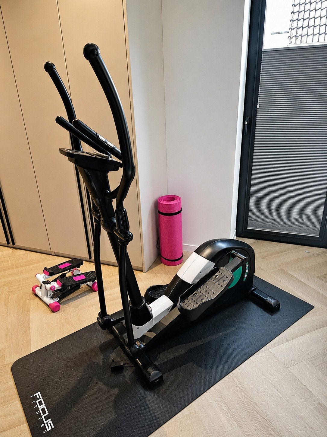 Focus Fitness Fox 3 crosstrainer + beschermmat, Ophalen, Zo goed als nieuw, Crosstrainer