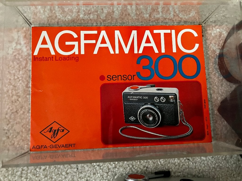 Vintage Agfamatic 300 Sensor Camera – Inclusief Doos en Tas!, Ophalen of Verzenden, Gebruikt, Compact, Overige Merken