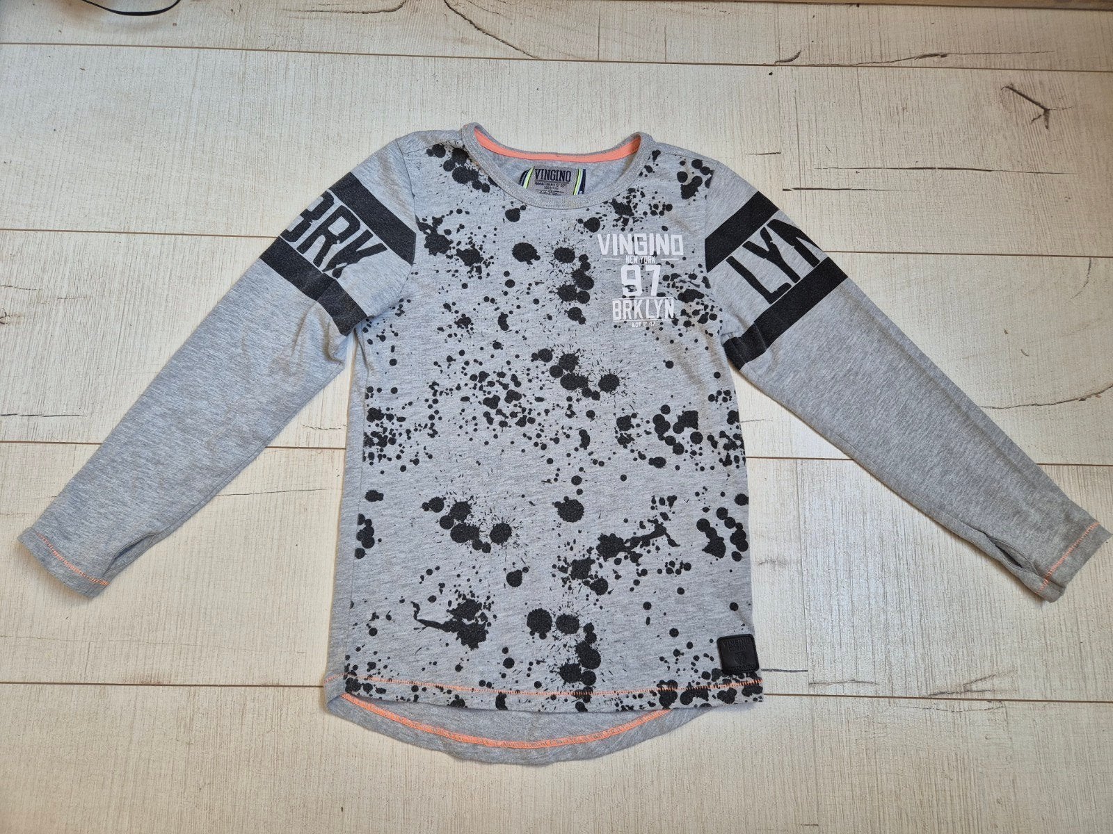 Gave grijze/ zwarte longsleeve mt 128 (Vingino), Ophalen, Zo goed als nieuw, Vingino, Shirt of Longsleeve