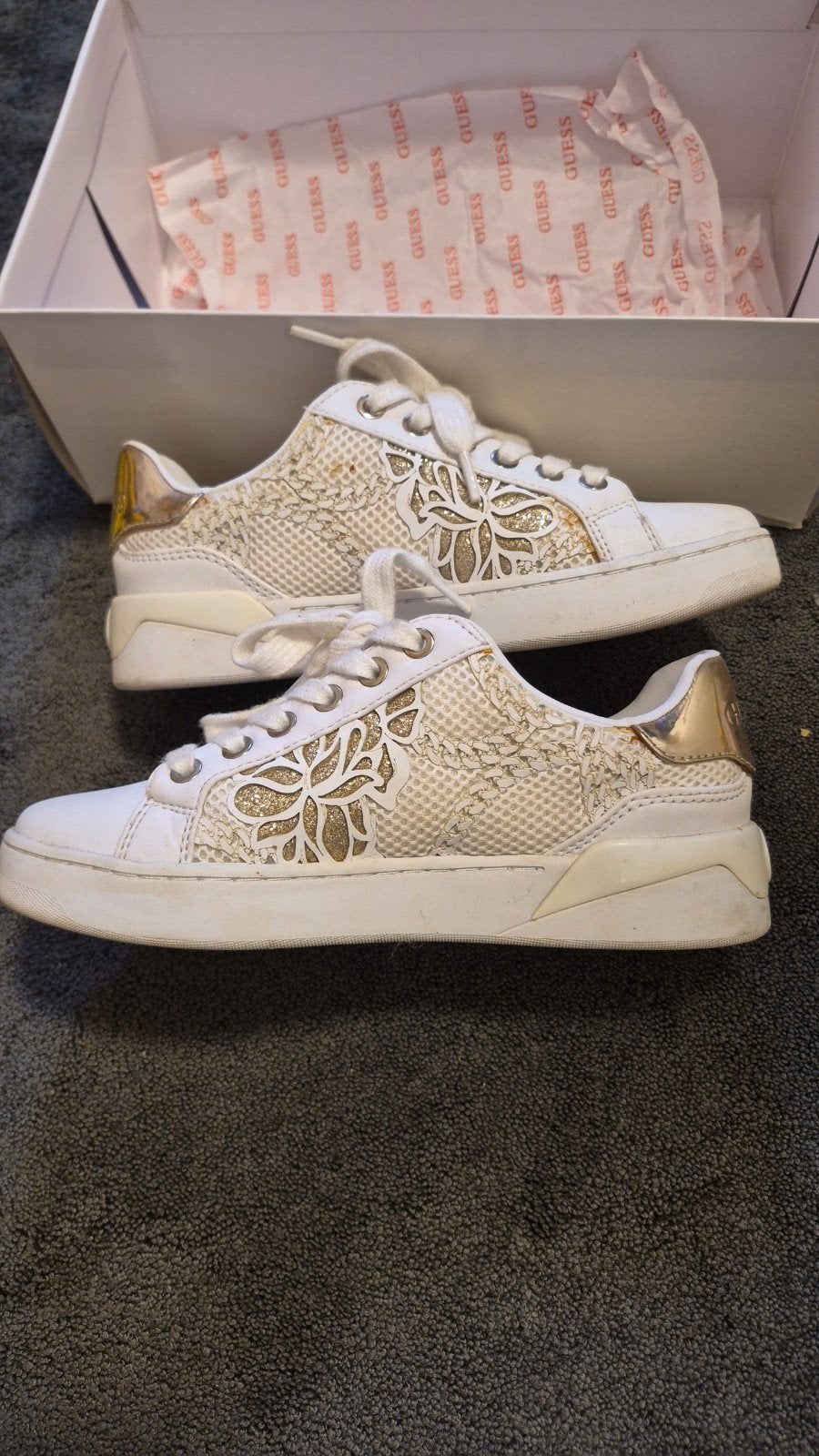 GUESS sneakers, Guess, Wit, Ophalen of Verzenden, Sneakers of Gympen