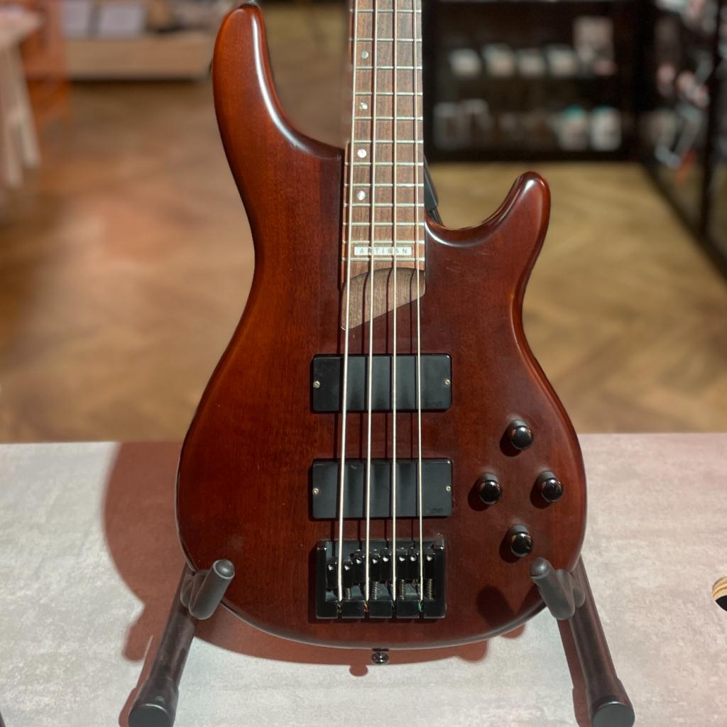 Cort Artisan A4 volledig mahoniehout, Muziek en Instrumenten, Snaarinstrumenten | Gitaren | Bas, Ibanez, Zo goed als nieuw, Support@ibanez.com