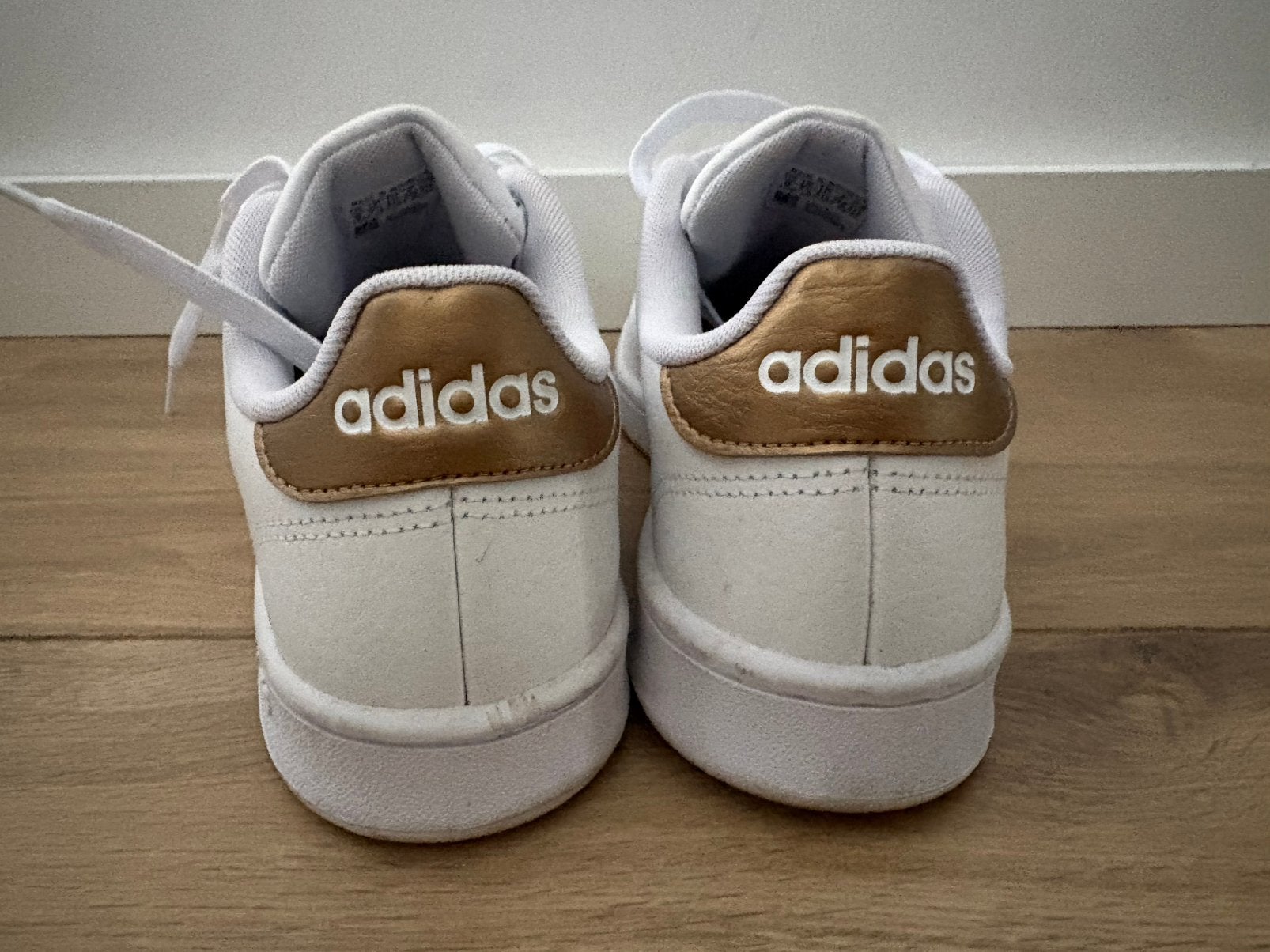 Adidas sneakers, Ophalen, Zo goed als nieuw, Wit, Sneakers of Gympen