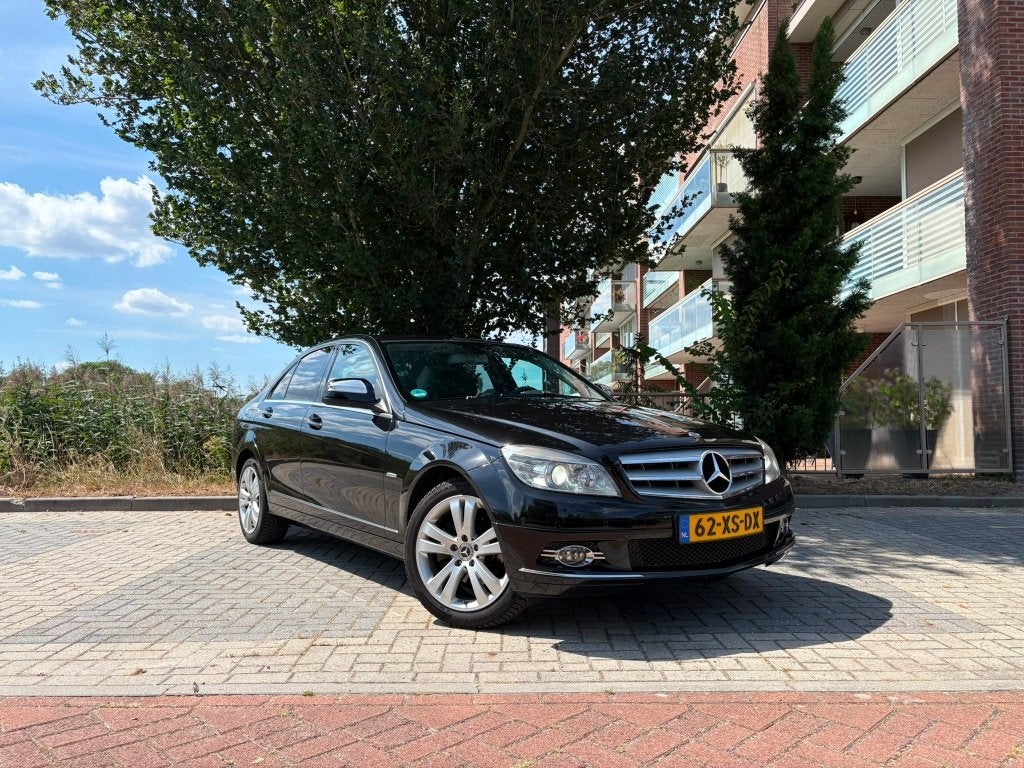 Mercedes-Benz C-Klasse 1.8 C200 Kompressor Sedan AUT 2007, Auto's, Automaat, Achterwielaandrijving, 1800 kg, Zwart
