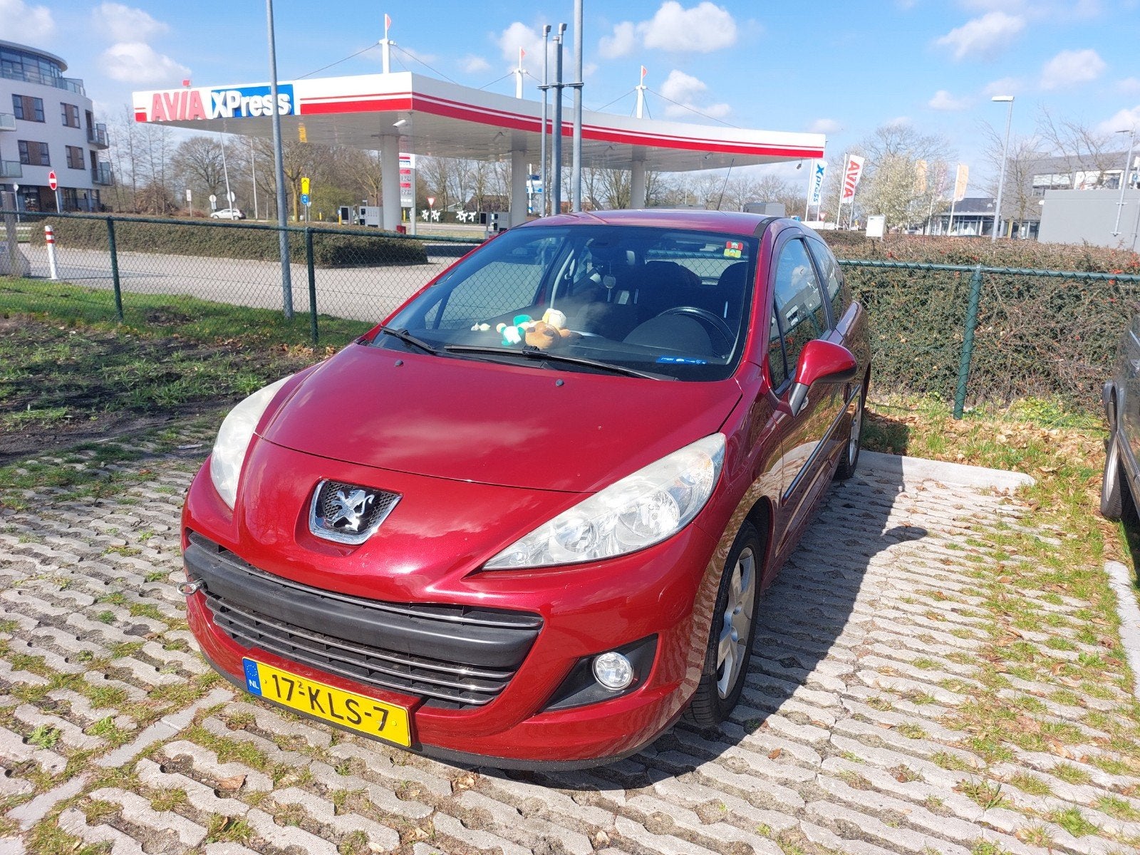 Peugeot 207 1.6 VTI 16V 3DRS 2010 Rood, Auto's, Voorwielaandrijving, 4 cilinders, Origineel Nederlands, Handgeschakeld