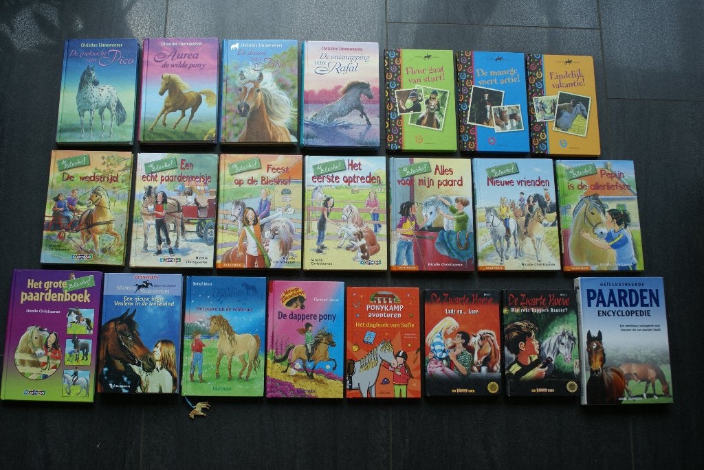 Paarden-boeken.. oa Christine Linneweever/ De Bleshof (HC), Ophalen of Verzenden, Zo goed als nieuw