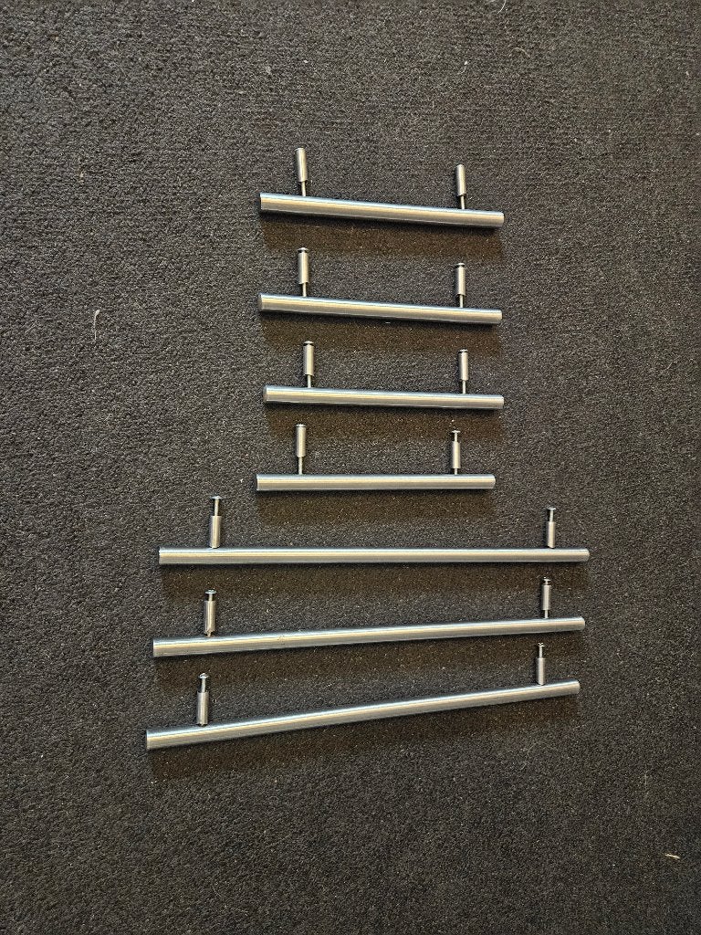 Roestvrij stalen IKEA KALLRÖR handgrepen kast of lade, Gebruikt, Schroeven, Ophalen of Verzenden, Minder dan 50 mm