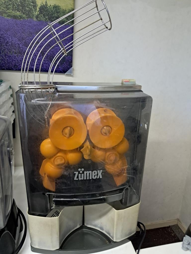 Zumex, Ophalen