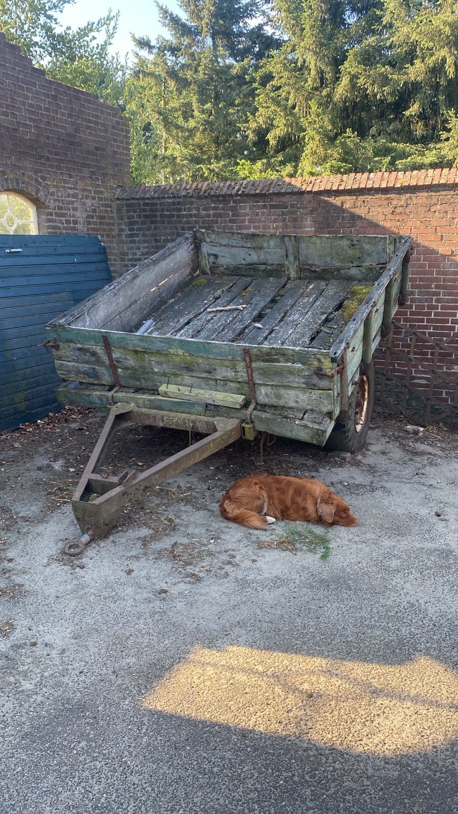 Oude houten aanhangwagen - opknapper, Ophalen