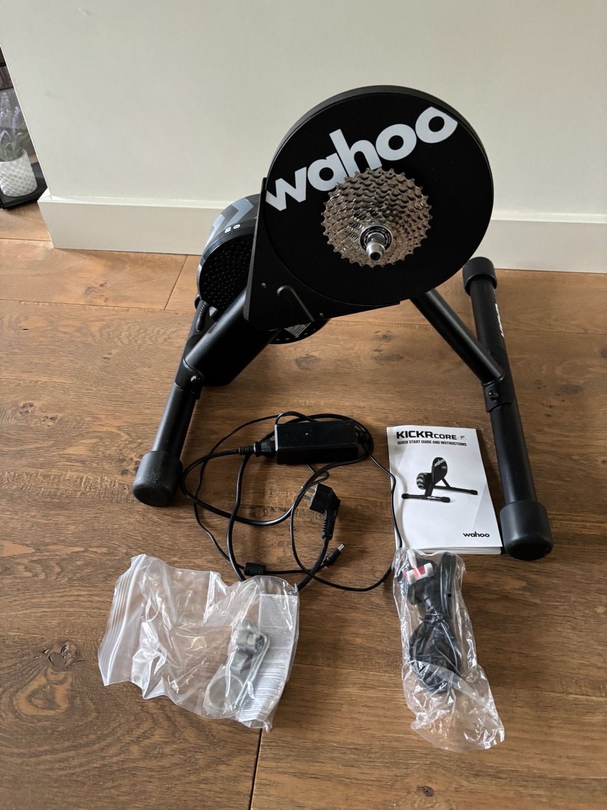 Wahoo KICKR CORE en KICKR CLIMB - Indoor fietstrainer set, Sport en Fitness, Wielrennen, Ophalen, Zo goed als nieuw, Overige typen
