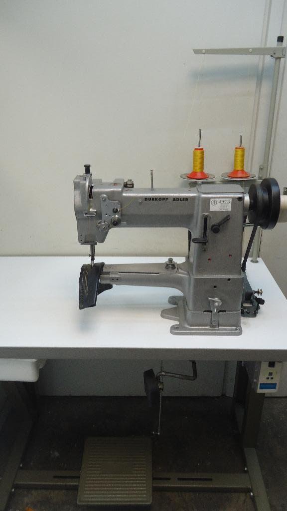 Industrie Naaimachine Durkopp Adler vrijearm 3V.Transport(69