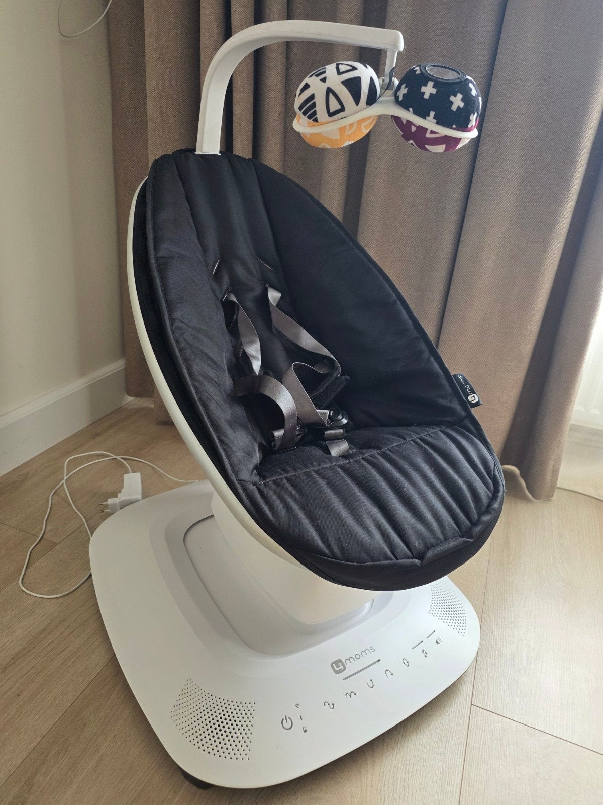 4moms MamaRoo 5 schommelstoel, Kinderen en Baby's, Wipstoeltjes, Ophalen, Zo goed als nieuw