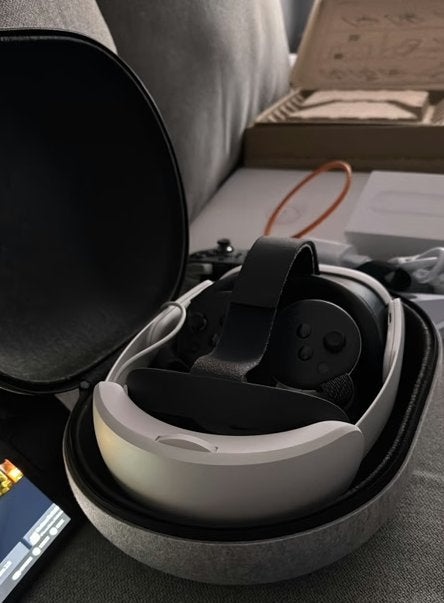 Meta Quest 3 512GB uitgebreide set, Spelcomputers en Games, Ophalen, Zo goed als nieuw, VR-bril, Overige platformen
