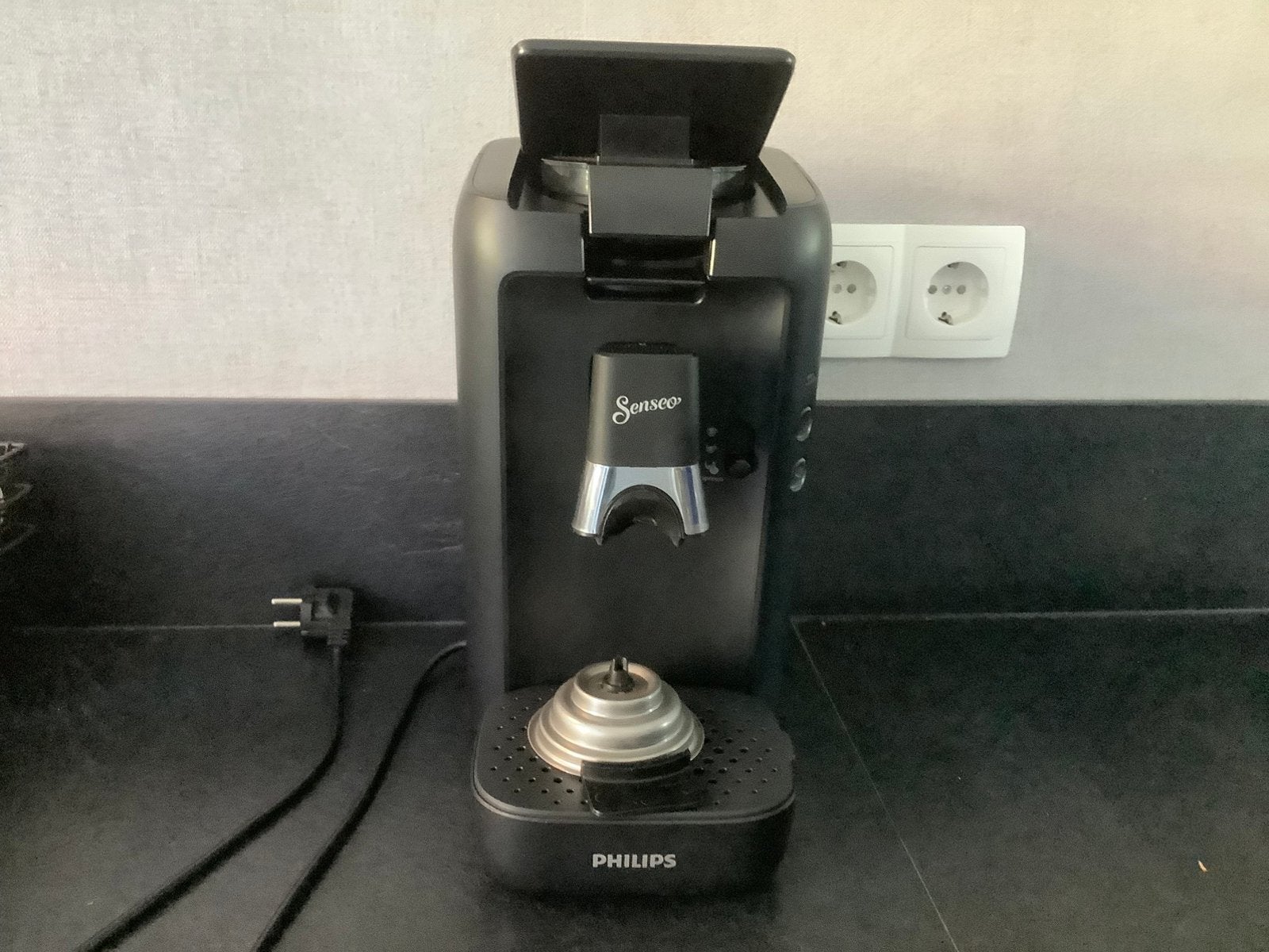Te koop senseo koffie apparaat  zwart, Witgoed en Apparatuur, Ophalen, Zo goed als nieuw, Koffiemachine