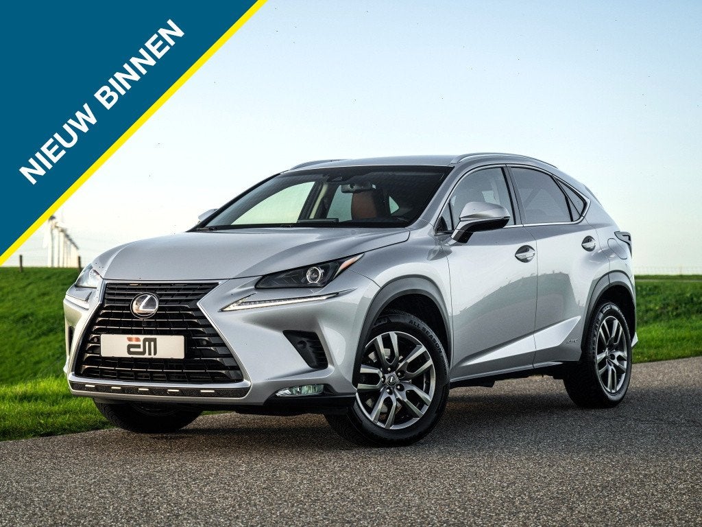 Lexus NX 300h AWD Luxery Facelift Leder Adaptive Cruise etc., Auto's, Gebruikt, 1760 kg, Bedrijf, 155 pk