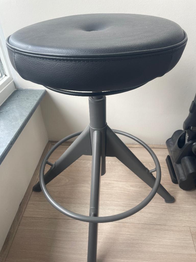 Ikea Trollberget zit/sta kruk zwart, Ophalen, Zo goed als nieuw, Staal