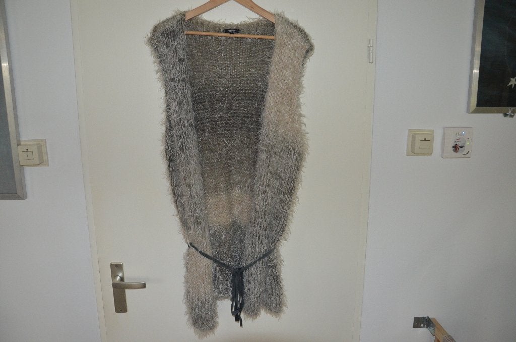 prachtig nieuw mouwloos harig vest maat 52/54 Promiss, Kleding | Dames, Promiss, Overige kleuren, Trui of Vest, Nieuw