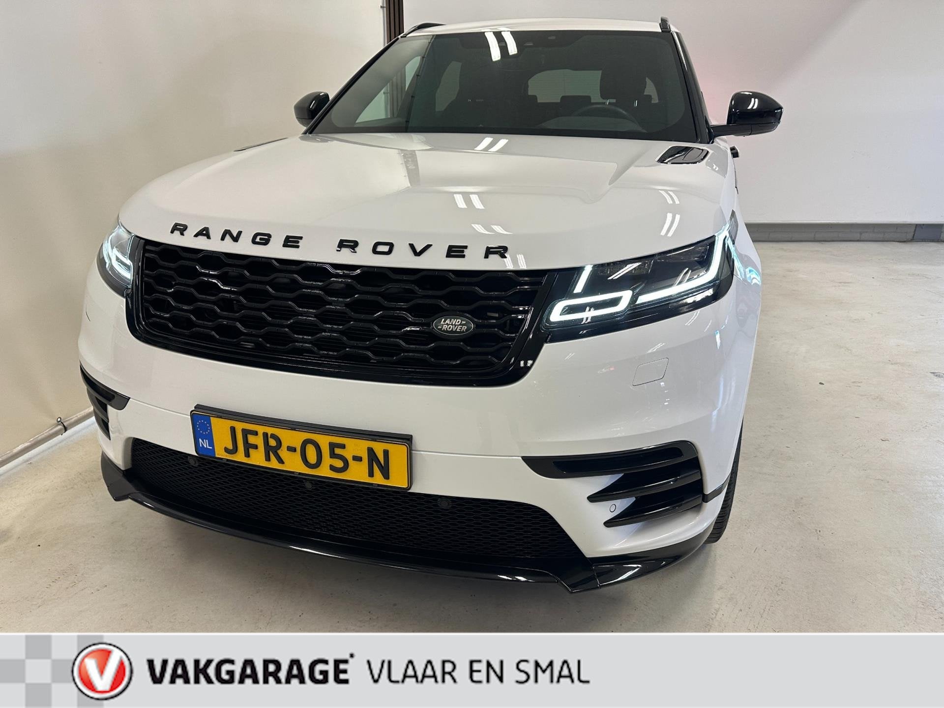 Land Rover RANGE ROVER VELAR 2.0 I4 Turbo AWD SE R-Dynamic-T, Auto's, Dealer onderhouden, Gebruikt, 4 cilinders, Range Rover Velar