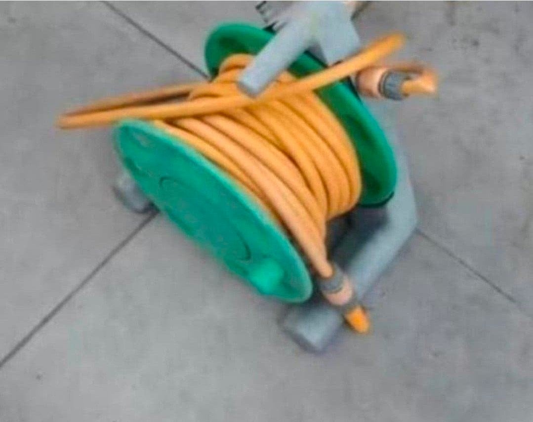 hozelock tuinslang haspel prijs 20

Interesse stuur me een b, Tuin en Terras, Ophalen of Verzenden, Tuinslang