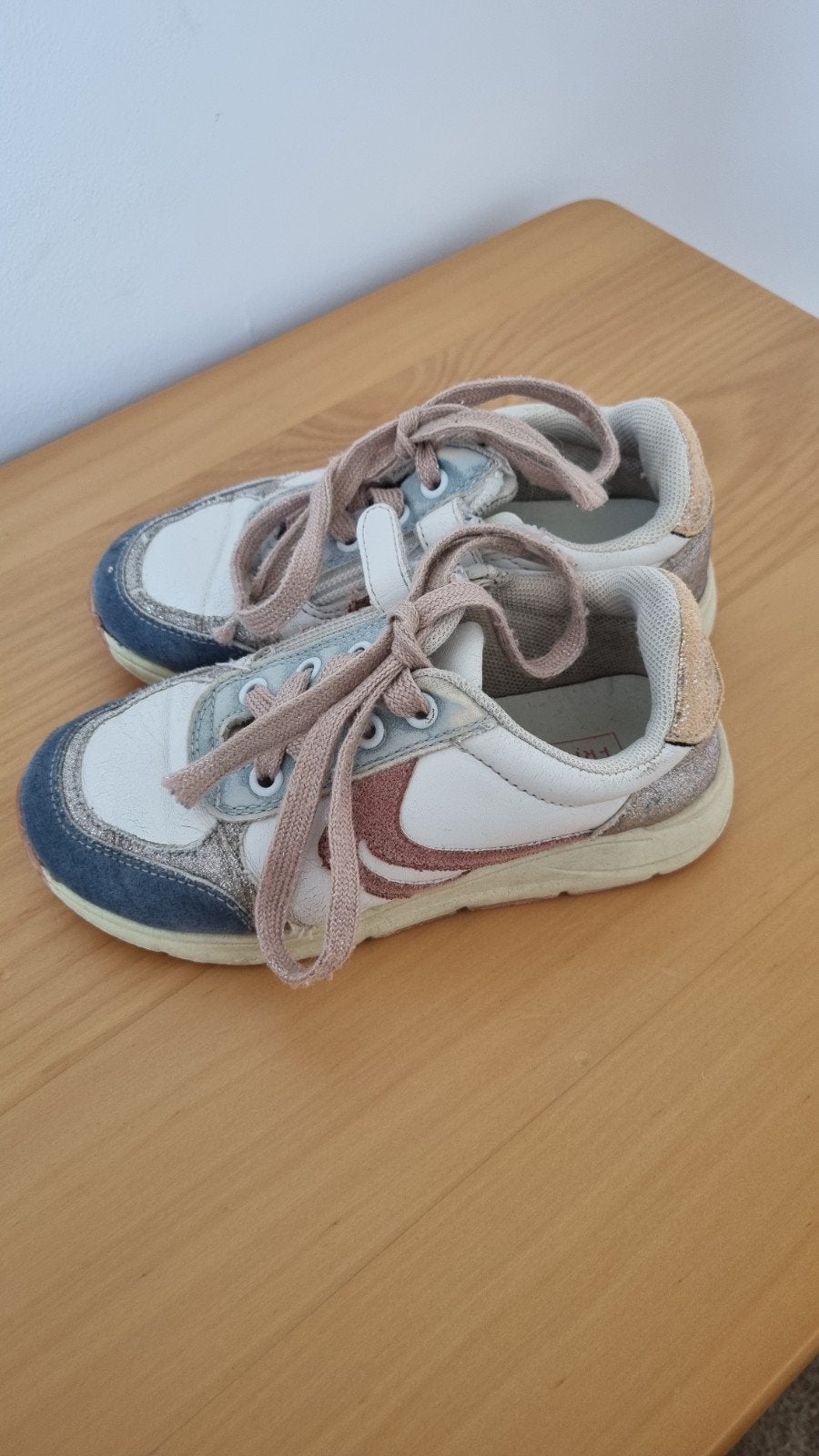 Friboo sneakers maat 28 -, Gebruikt, Meisje, Ophalen of Verzenden, Schoenen