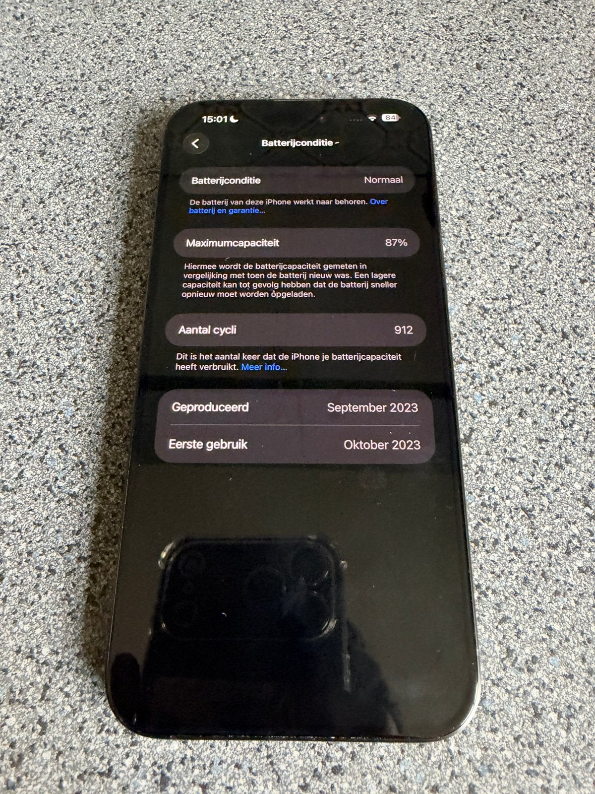 Foto 11 van iPhone 15 Pro Max Titanium Zwart 256GB - Goede staat