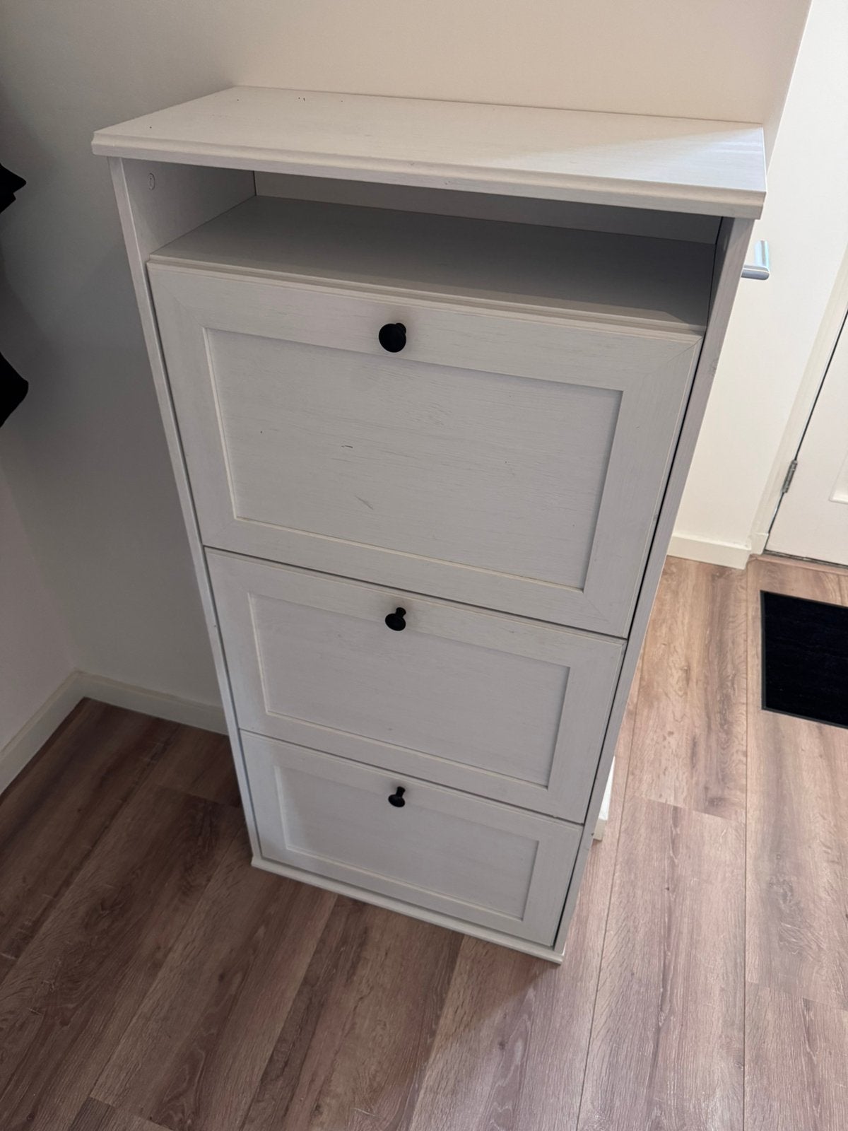 Ikea brisali schoenenkast, Huis en Inrichting, Ophalen, Zo goed als nieuw