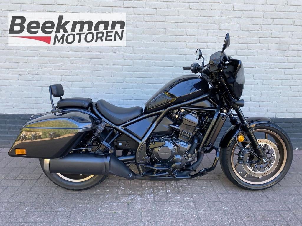 HONDA CMX 1100 REBEL (bj 2024) 13,913 km / 1 eig / Kofferset, Motoren, 2 cilinders, HONDA, Bedrijf, Onbekend