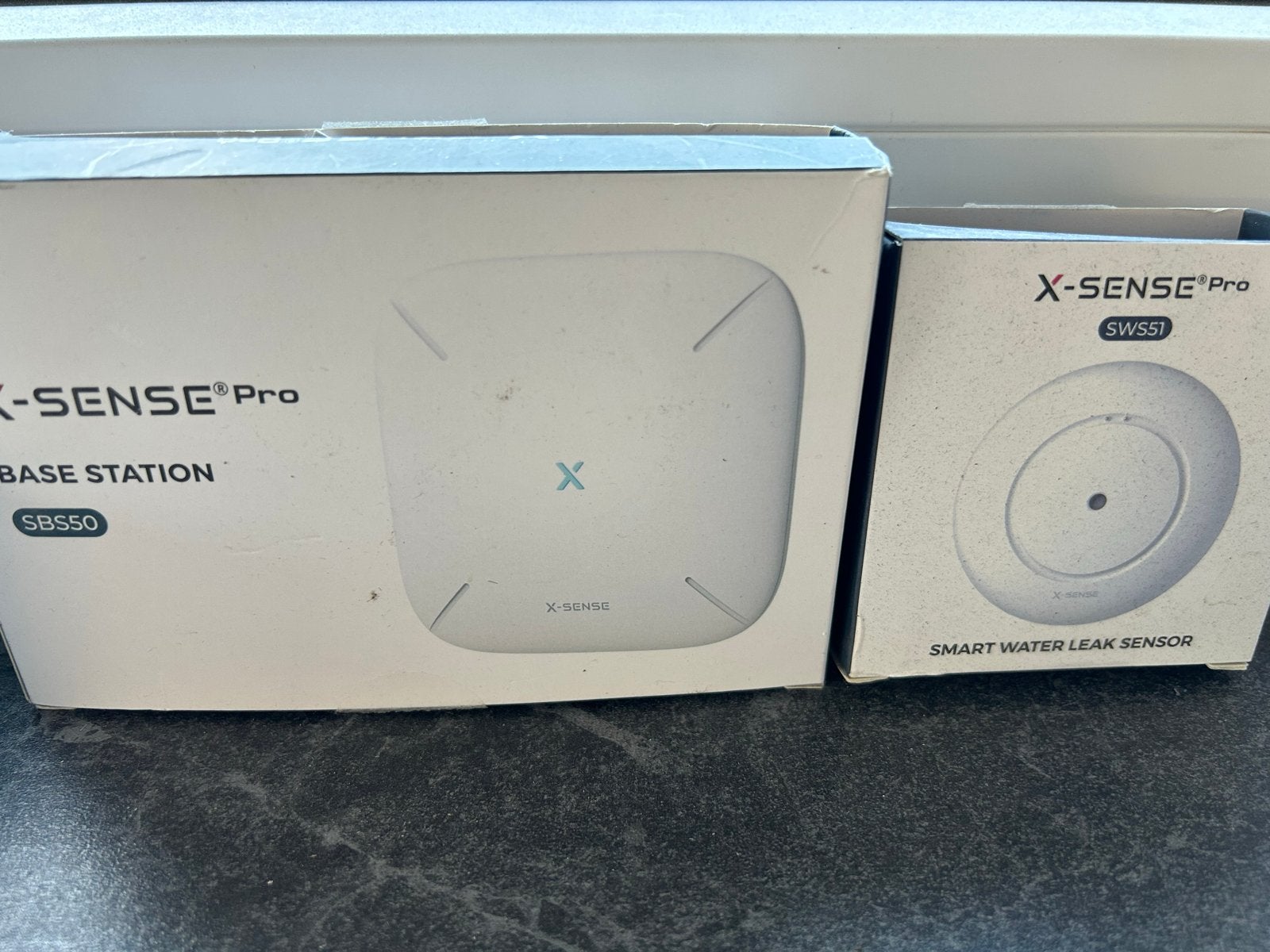 X-SENSE Pro Basisstation SBS50 & Waterleksensor SWS51, Nieuw, Ophalen of Verzenden, Compleet systeem, Overige soorten